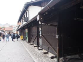 市街メイン通り2