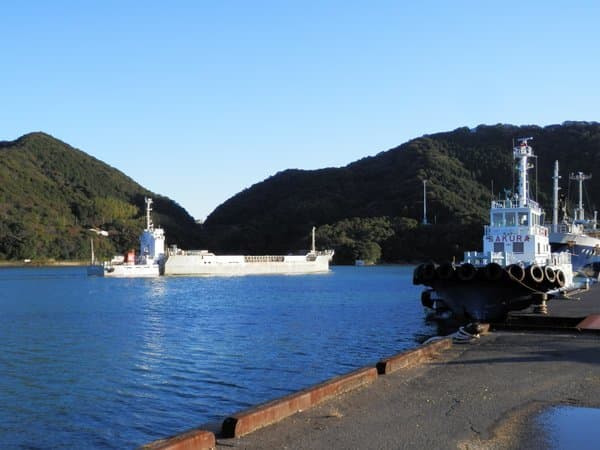須崎港のタンカー