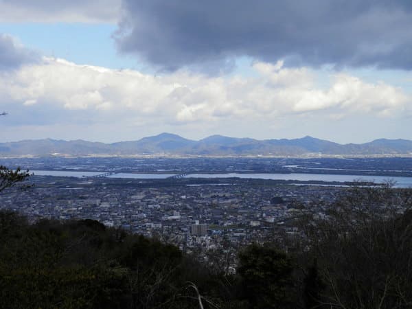 ガゼボ付近から北側