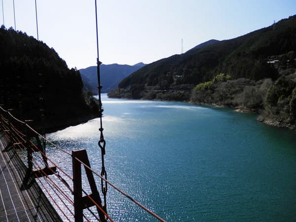 二川ダムの景色