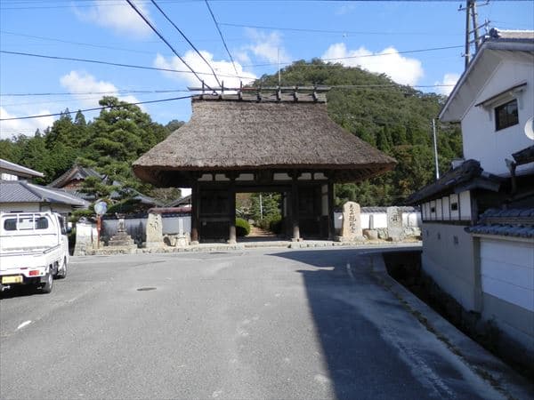 観福寺山門