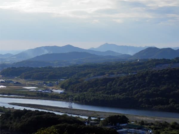 加古川と山々