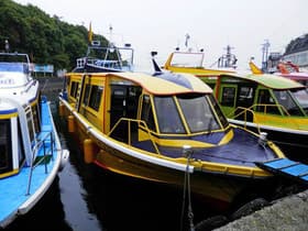 小型観光船