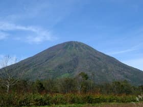 羊蹄山