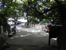 城山展望台内