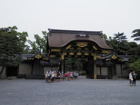 入り口