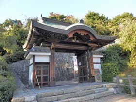 途中の門