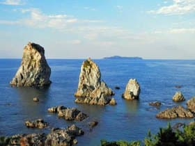 青海島の奇岩2