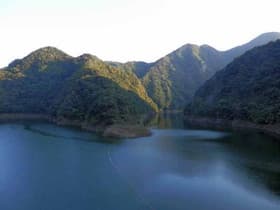 阿武川ダム橋の上から