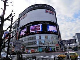 新宿　靖国通り