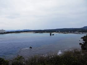 万座毛から見る海