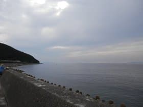 目の前の海岸