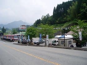 道の駅　トンネルの駅前