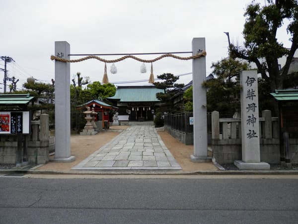 伊弉諾神社正面入口