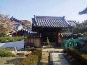 南入口