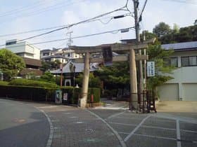 妙見社前の通り